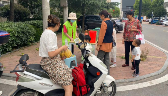 華展貓先生，智能垃圾房，生活垃圾分類收集點(diǎn)，設(shè)備生產(chǎn)廠家